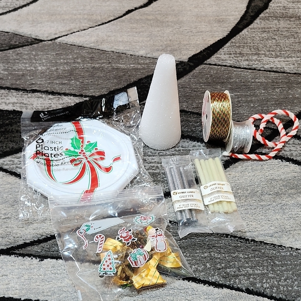 CHRISTMAS CRAFT SUPPLIES BUNDLE